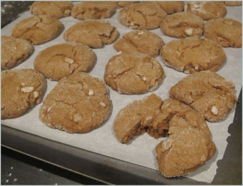 Ginger cookies, Gingersnaps, Christmas cookie exchange