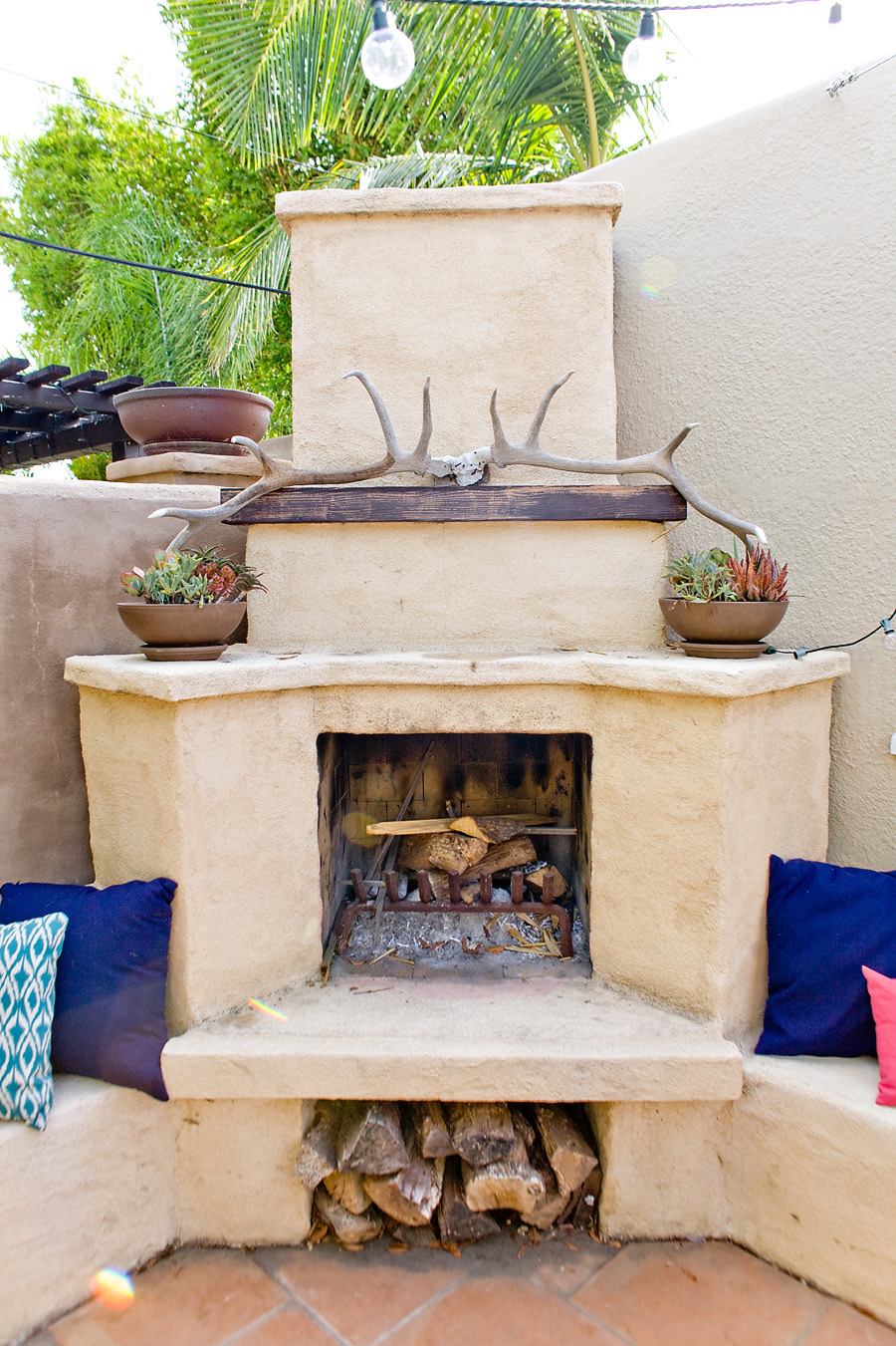 Home Tour: Outdoor Entertaining Space | PepperDesignBlog.com