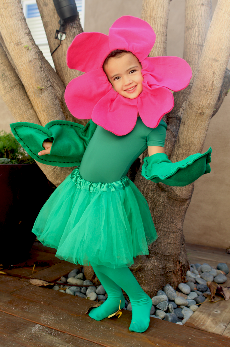 A 'Flower' Girl for Halloween | Felt Flower, Flower Pot, Ballerina | PepperDesignBlog.com