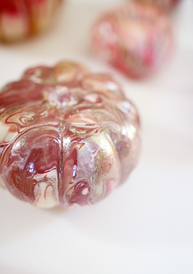 Marbled Pumpkins | PepperDesignBlog.com