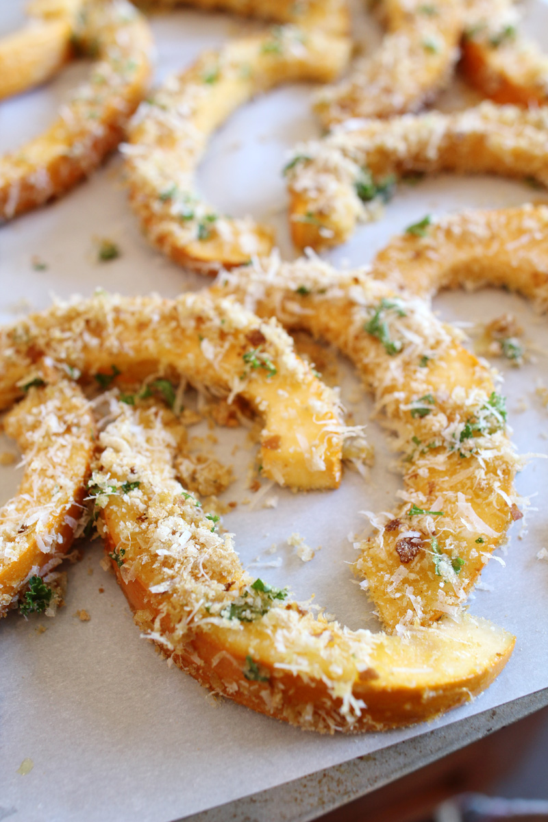 Baked Bread Crumb + Parmesan Pumpkin Slice Appetizer | Pepper DesignBlog.com