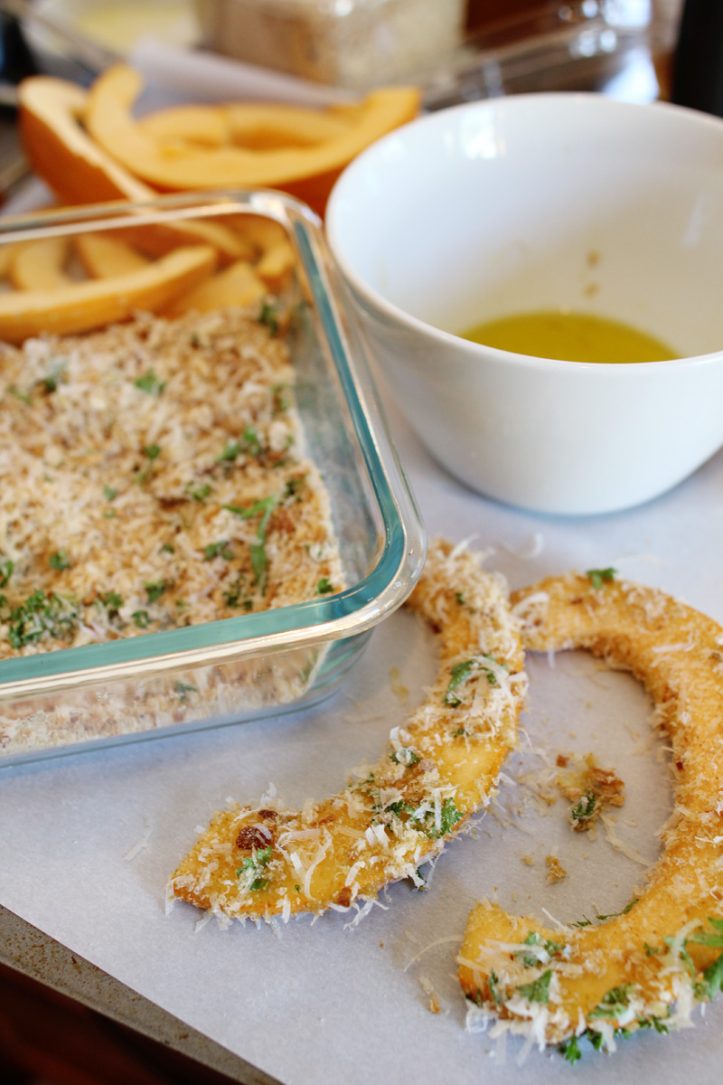 Baked Bread Crumb + Parmesan Pumpkin Slice Appetizer | Pepper DesignBlog.com