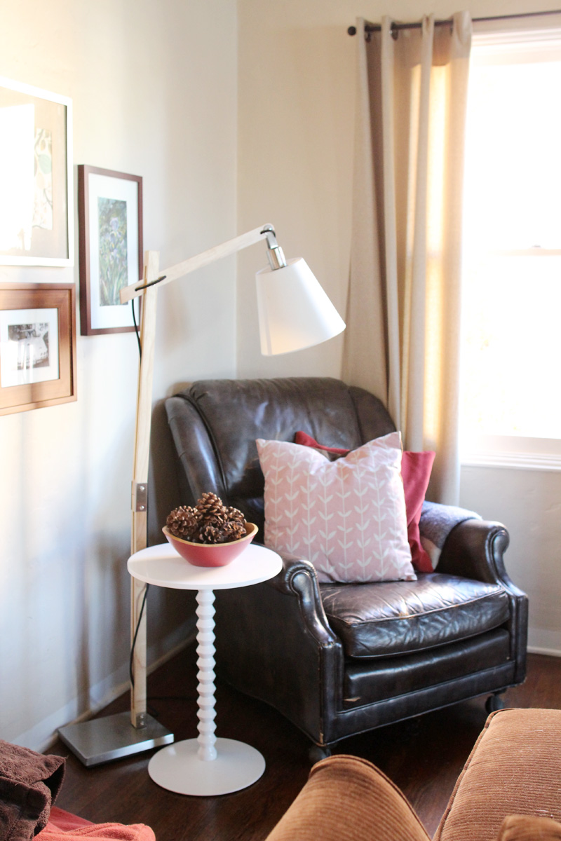 spon_quill_livingroom_lamp2_800