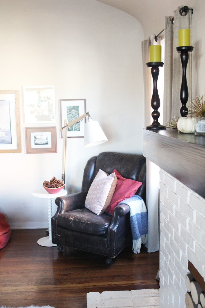 New Quill Lamp in the Living Room | PepperDesignBlog.com