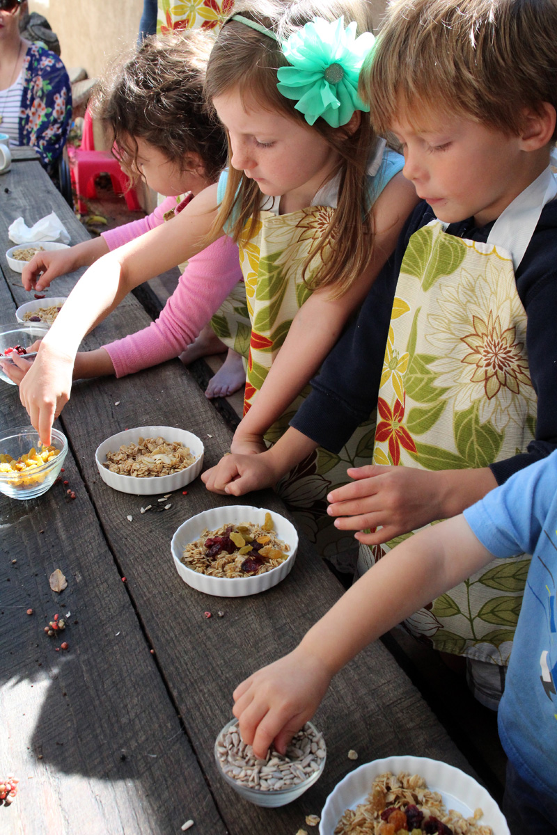 Homemade Granola | Kid's Easy DIY Cloth Napkin Apron | PepperDesignBlog.com