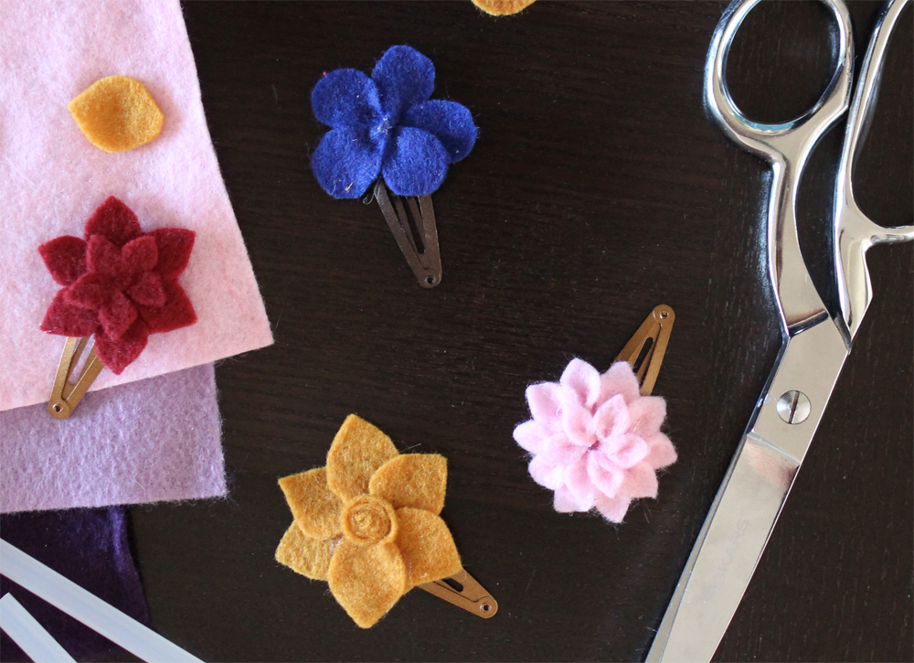 DIY Felt Flower Hair Clip Tutorial | PepperDesignBlog.com