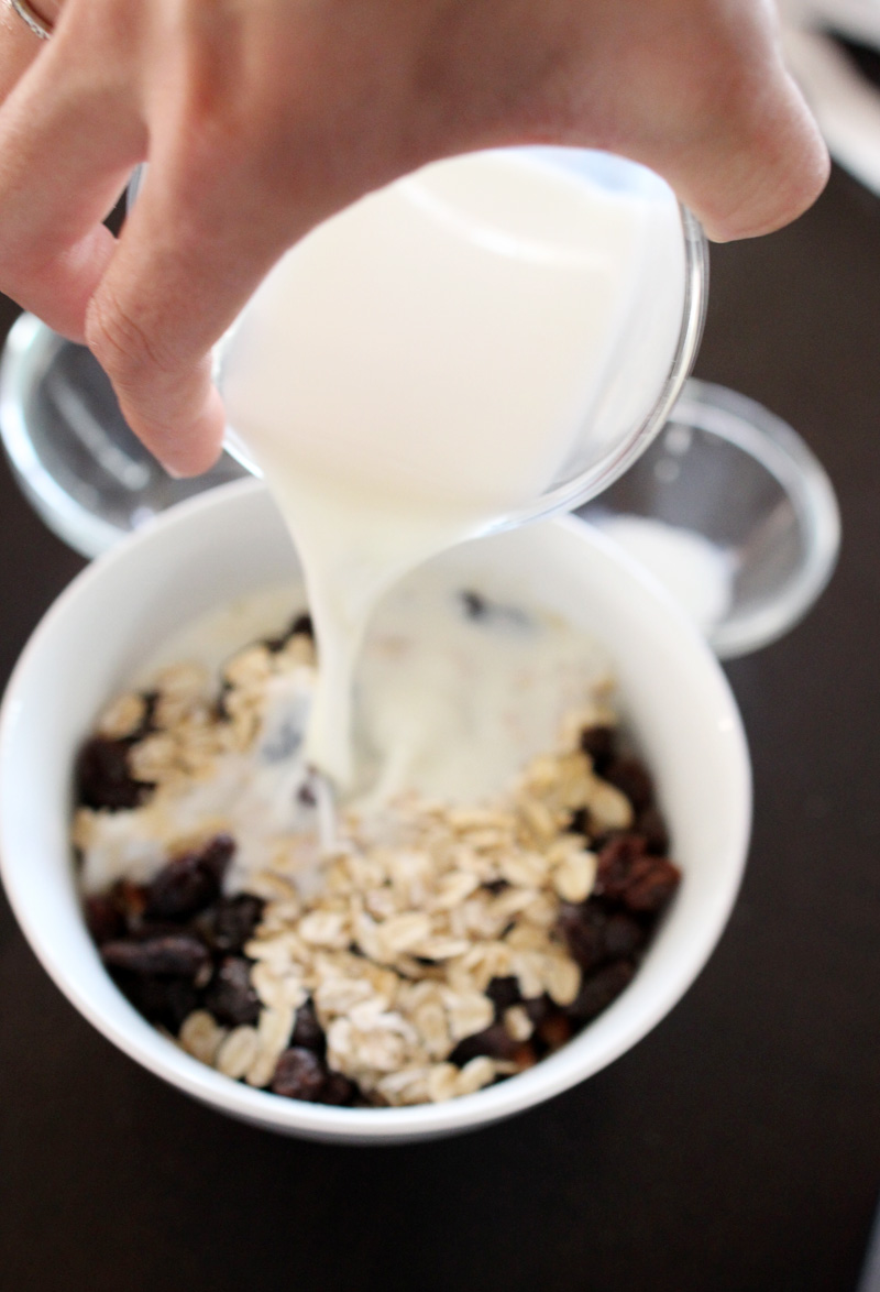 Overnight Oatmeal for the Busy Momma | PepperDesignBlog.com