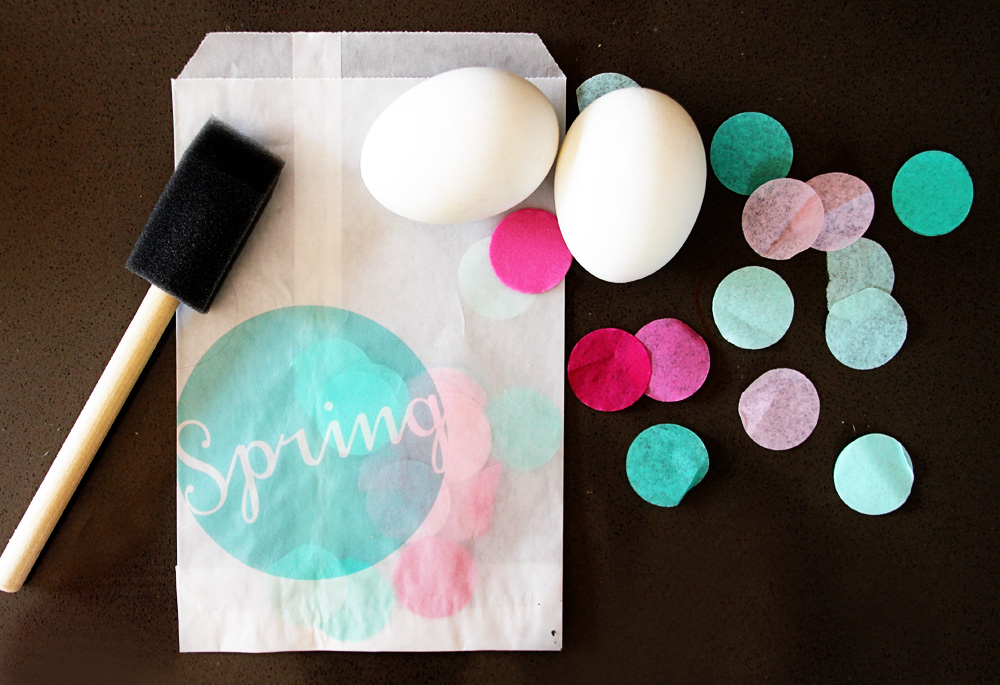 Decoupaging Easter Eggs | Dying Easter Eggs | PepperDesignBlog.com