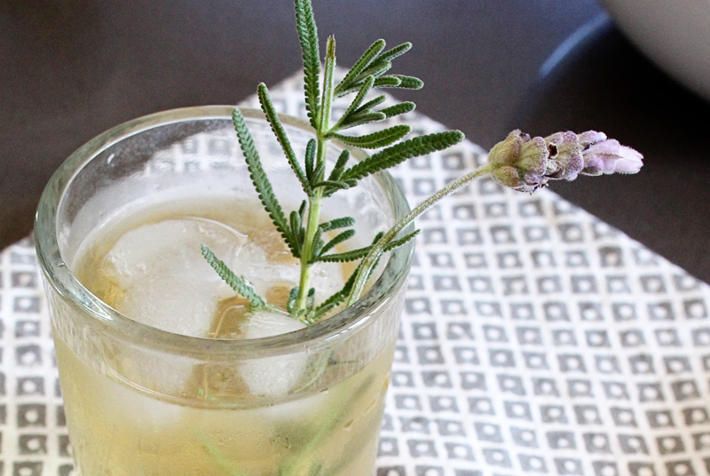 Lavender & Lemon Sparkling Soda | PepperDesignBlog.com