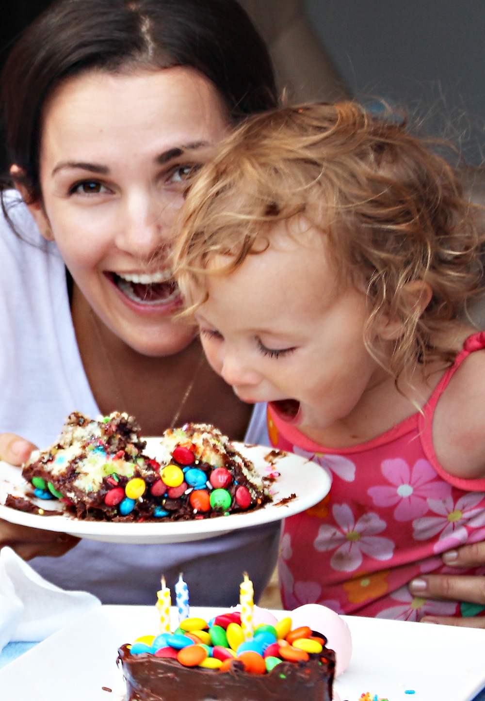 A Simple Sprinkle Birthday Cake | PepperDesignBlog.com